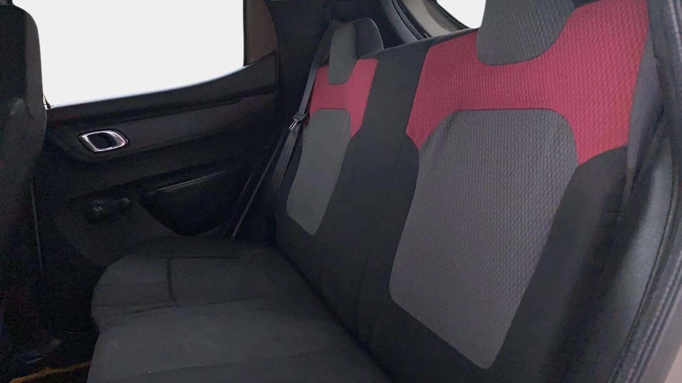 2019 Renault Kwid RXT 1.0 (O), Petrol, Manual, 75,926 km, Right Side Rear Door Cabin