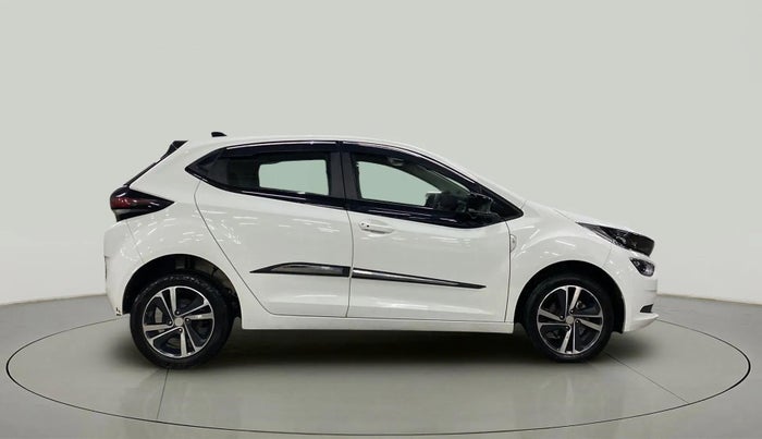 2024 Tata ALTROZ XZ Plus (S) LUX Diese, Diesel, Manual, 12,020 km, Right Side View