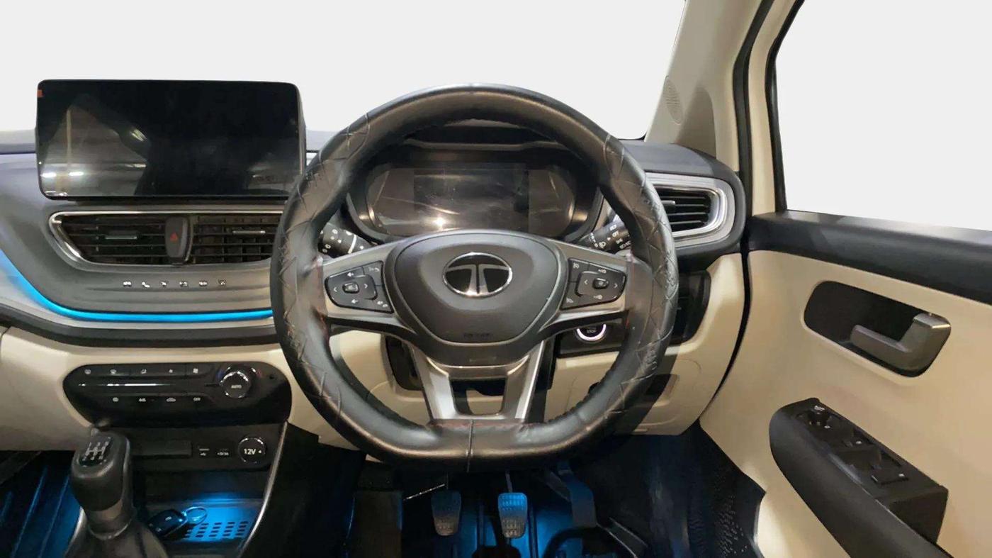 2024 Tata ALTROZ XZ Plus (S) LUX Diese, Diesel, Manual, 12,044 km, Steering Wheel Close Up