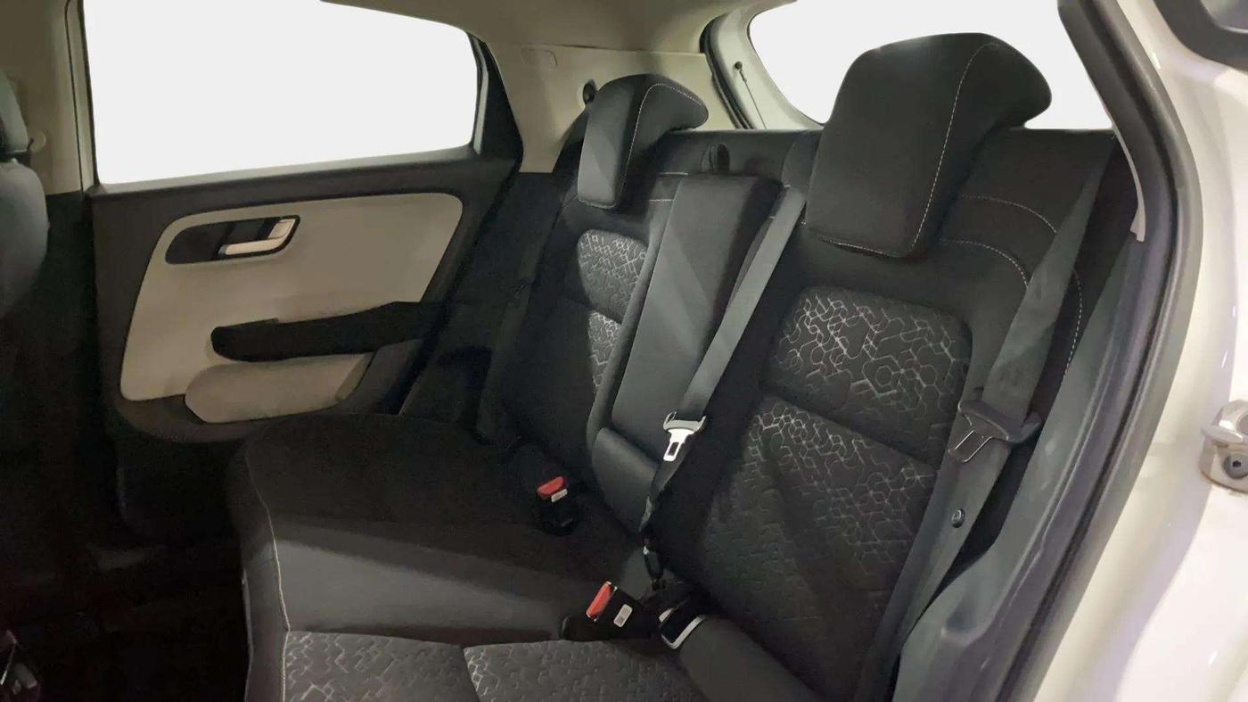 2024 Tata ALTROZ XZ Plus (S) LUX Diese, Diesel, Manual, 12,044 km, Right Side Rear Door Cabin