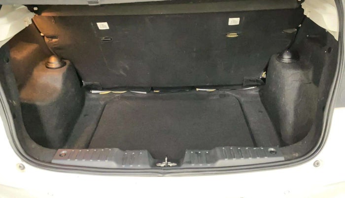 2024 Tata ALTROZ XZ Plus (S) LUX Diese, Diesel, Manual, 12,020 km, Boot Inside