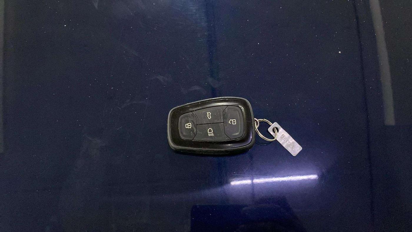 2023 Tata TIGOR XZ PLUS CNG, CNG, Manual, 44,627 km, Key Close Up