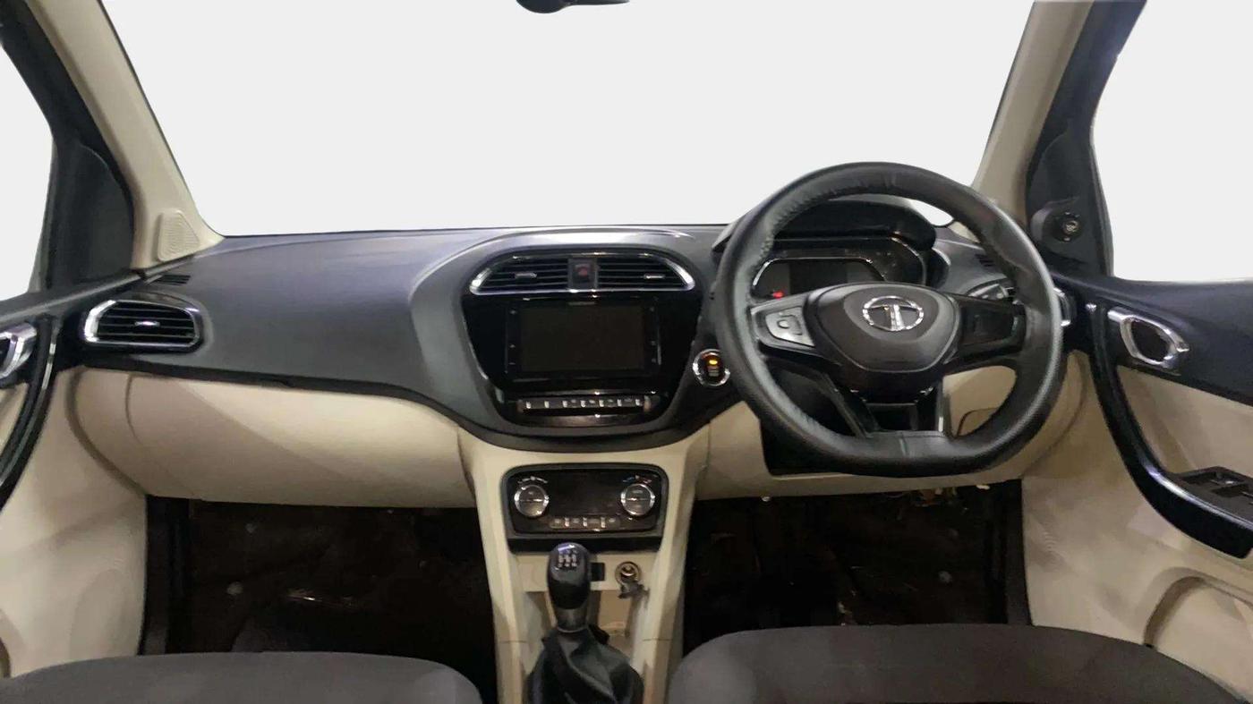 2023 Tata TIGOR XZ PLUS CNG, CNG, Manual, 44,627 km, Dashboard