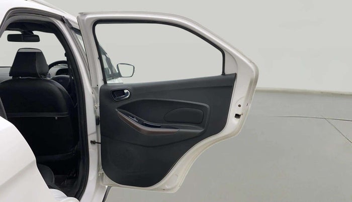 2019 Ford FREESTYLE TITANIUM 1.5 DIESEL, Diesel, Manual, 42,665 km, RHS Rear Door