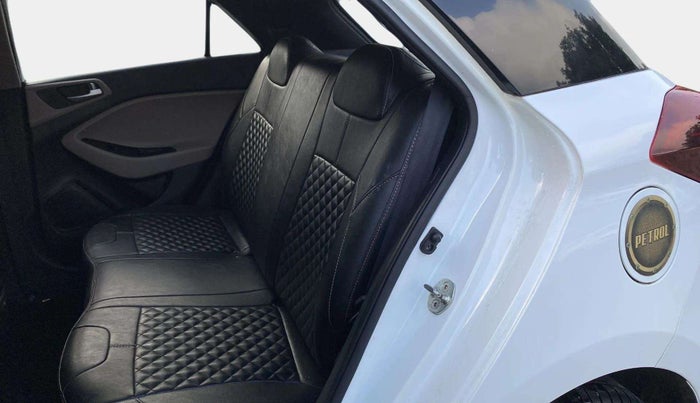 2019 Hyundai Elite i20 SPORTZ PLUS 1.2, Petrol, Manual, 41,697 km, Right Side Rear Door Cabin