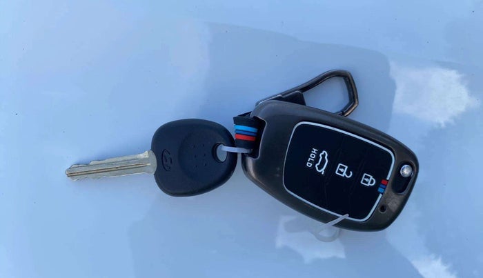 2019 Hyundai Elite i20 SPORTZ PLUS 1.2, Petrol, Manual, 41,697 km, Key Close Up
