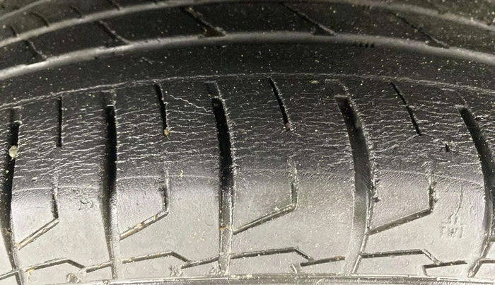 2021 KIA SELTOS GTX PLUS 1.4 PETROL DCT DUAL TONE, Petrol, Automatic, 39,970 km, Left Front Tyre Tread