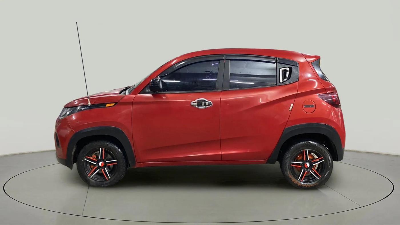 2017 Mahindra KUV 100 NXT K2+ D 6 STR, Diesel, Manual, 93,324 km, Left Side