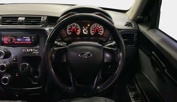2017 Mahindra KUV 100 NXT K2+ D 6 STR, Diesel, Manual, 93,324 km, Steering Wheel Close Up
