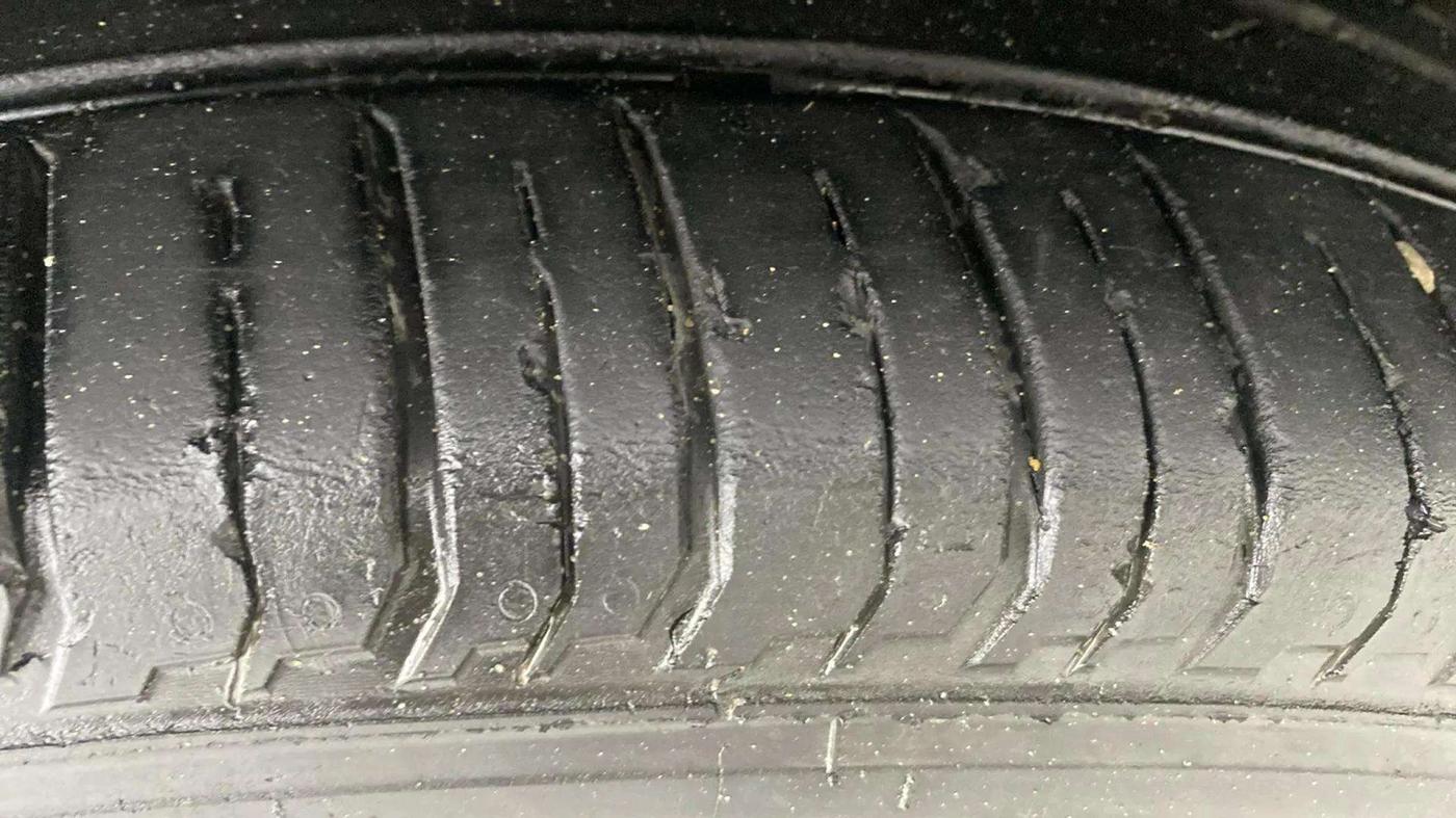 2023 Hyundai NEW I20 N LINE N6 1.0 TURBO GDI IMT, Petrol, Manual, 41,262 km, Left Front Tyre Tread