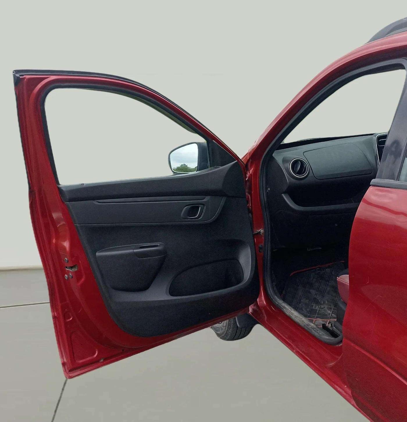 2017 Renault Kwid RXT 0.8, Petrol, Manual, 70,500 km, LHS Front Door
