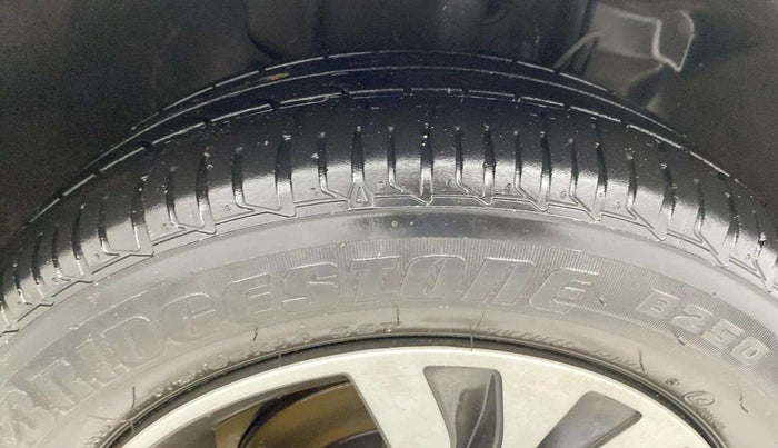 2023 Tata Tiago XT CNG, CNG, Manual, 36,549 km, Right Front Tyre Tread