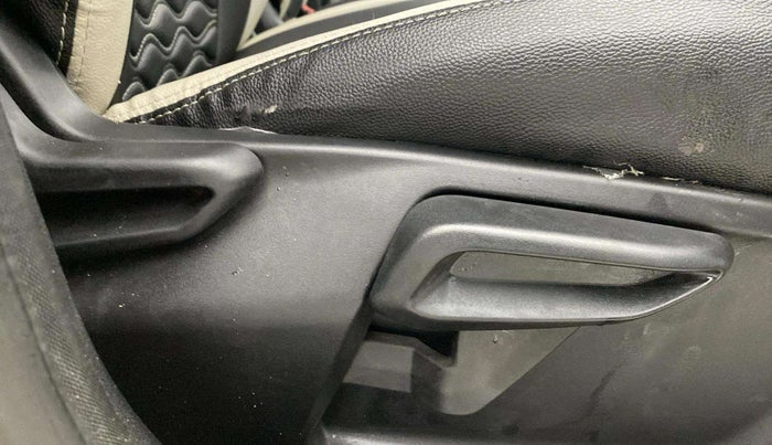 2023 Tata Tiago XT CNG, CNG, Manual, 36,549 km, Driver Side Adjustment Panel