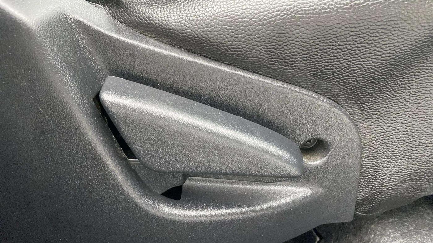 2020 Datsun Go T(O), Petrol, Manual, 39,219 km, Driver Side Adjustment Panel