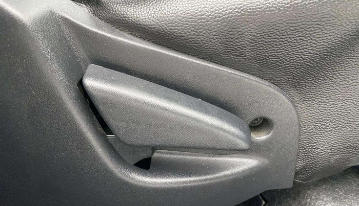 2020 Datsun Go T(O), Petrol, Manual, 38,937 km, Driver Side Adjustment Panel