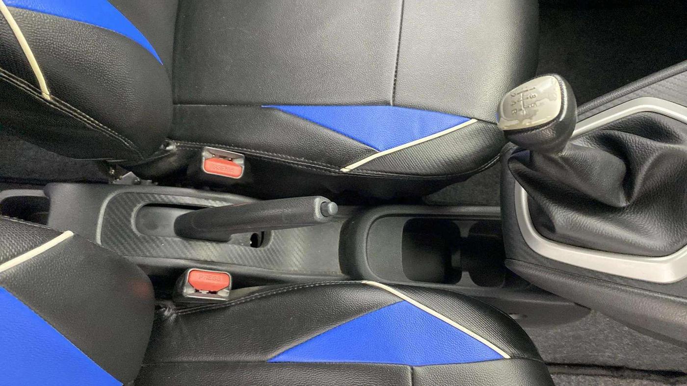2020 Datsun Go T(O), Petrol, Manual, 39,219 km, Gear Lever