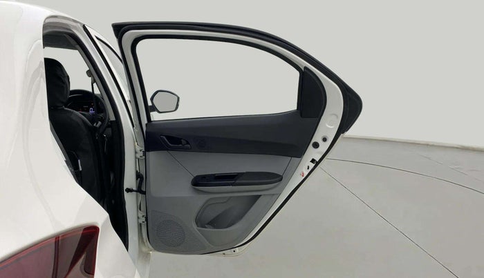 2023 Tata Tiago XT (O) PETROL, Petrol, Manual, 4,584 km, RHS Rear Door