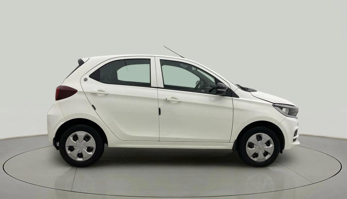 2023 Tata Tiago XT (O) PETROL, Petrol, Manual, 4,584 km, Right Side View