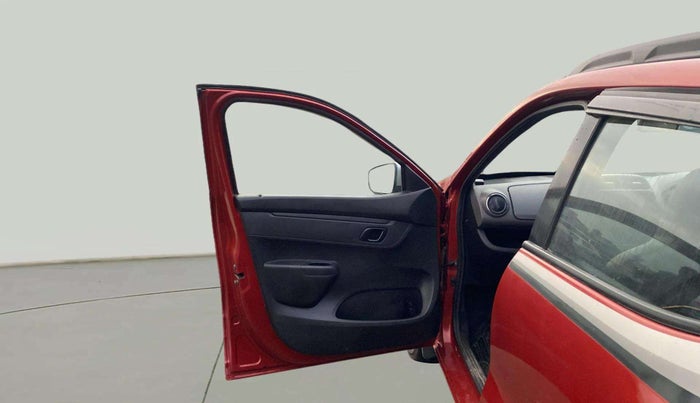 2017 Renault Kwid RXT 1.0, Petrol, Manual, 88,893 km, LHS Front Door