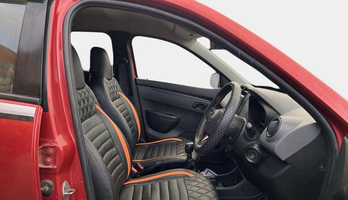 2017 Renault Kwid RXT 1.0, Petrol, Manual, 88,893 km, Right Side Front Door Cabin