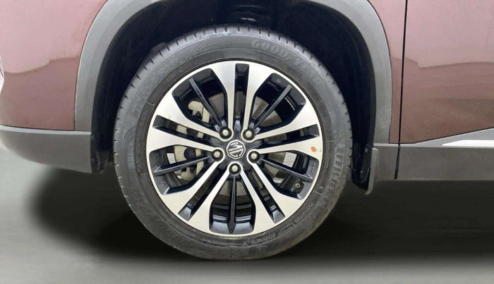 2021 MG HECTOR PLUS SELECT 2.0 DIESEL TURBO MT 7-STR, Diesel, Manual, 23,677 km, Left Front Tyre Tread