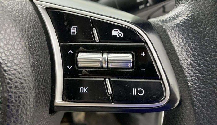 2022 KIA CARENS PRESTIGE PLUS 1.4 PETROL 7 STR, Petrol, Manual, 31,399 km, Adaptive Cruise Control