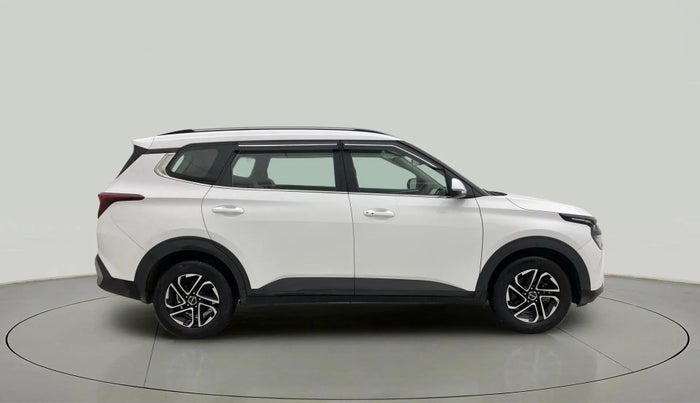 2022 KIA CARENS PRESTIGE PLUS 1.4 PETROL 7 STR, Petrol, Manual, 31,399 km, Right Side View