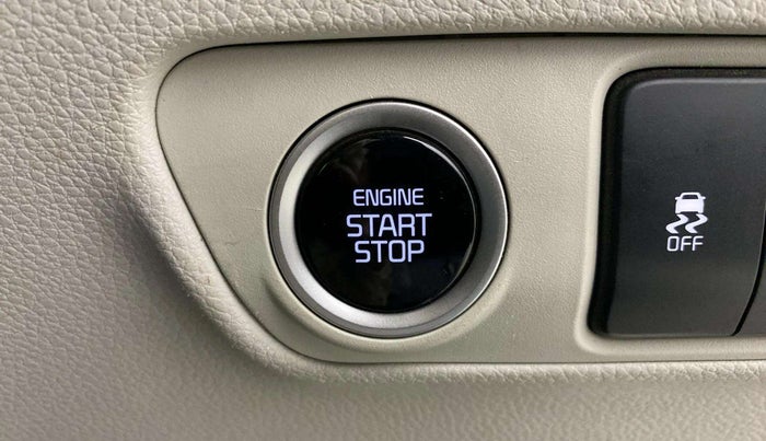 2022 KIA CARENS PRESTIGE PLUS 1.4 PETROL 7 STR, Petrol, Manual, 31,399 km, Keyless Start/ Stop Button