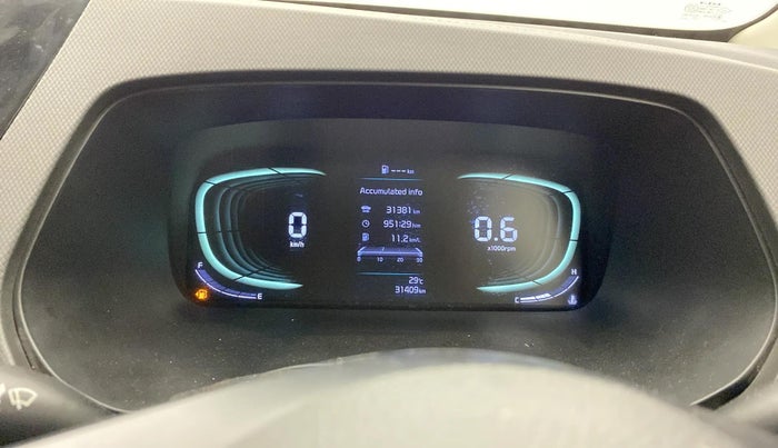 2022 KIA CARENS PRESTIGE PLUS 1.4 PETROL 7 STR, Petrol, Manual, 31,399 km, Odometer Image