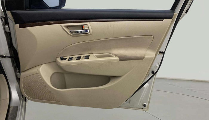 2016 Maruti Swift Dzire VXI, CNG, Manual, 76,428 km, Driver Side Door Panels Control