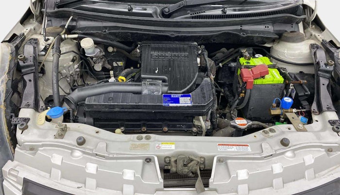 2016 Maruti Swift Dzire VXI, CNG, Manual, 76,428 km, Engine View