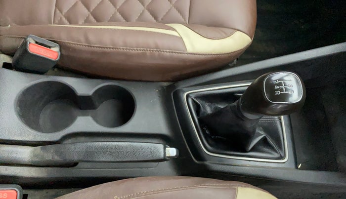 2016 Hyundai Elite i20 MAGNA 1.2, CNG, Manual, 67,089 km, Gear Lever