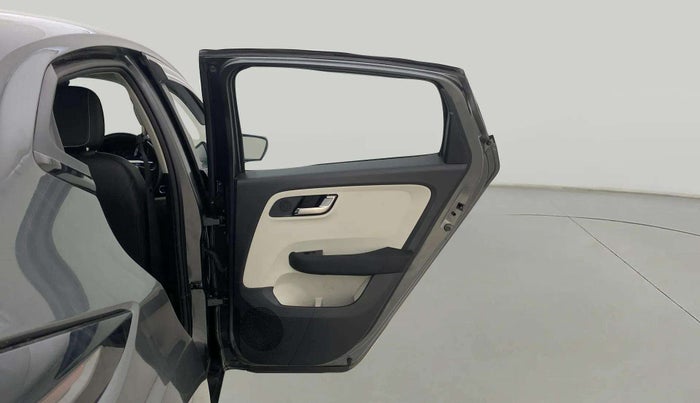 2022 Tata ALTROZ XZ PETROL, Petrol, Manual, 10,223 km, RHS Rear Door