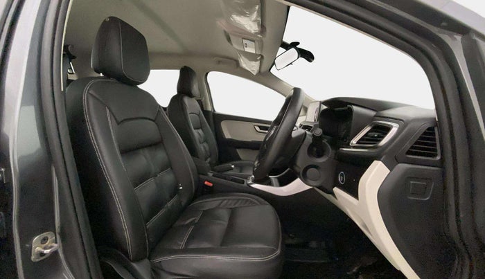 2022 Tata ALTROZ XZ PETROL, Petrol, Manual, 10,223 km, Right Side Front Door Cabin