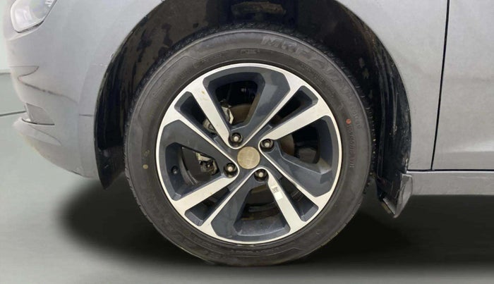 2022 Tata ALTROZ XZ PETROL, Petrol, Manual, 10,223 km, Left Front Wheel