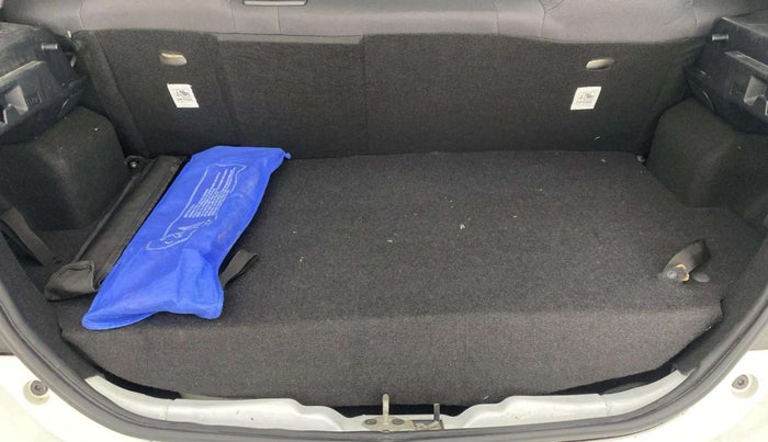 2024 Tata Tiago XT CNG, CNG, Manual, 11,483 km, Boot Inside