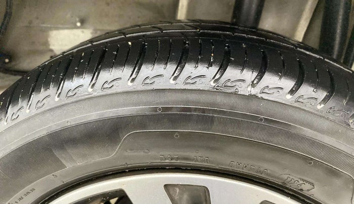 2024 Tata Tiago XT CNG, CNG, Manual, 11,483 km, Left Rear Tyre Tread