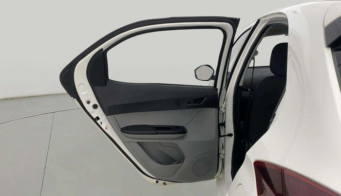 2024 Tata Tiago XT CNG, CNG, Manual, 11,483 km, LHS Rear Door