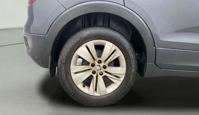 2022 Skoda KUSHAQ AMBITION 1.0L TSI MT, Petrol, Manual, 52,264 km, Right Rear Wheel