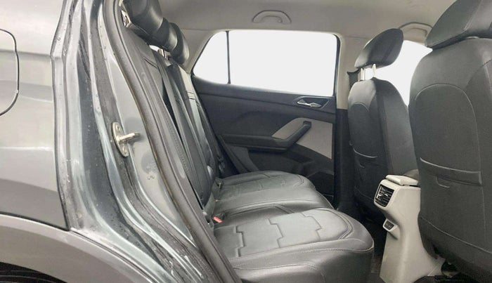 2022 Skoda KUSHAQ AMBITION 1.0L TSI MT, Petrol, Manual, 52,264 km, Right Side Rear Door Cabin