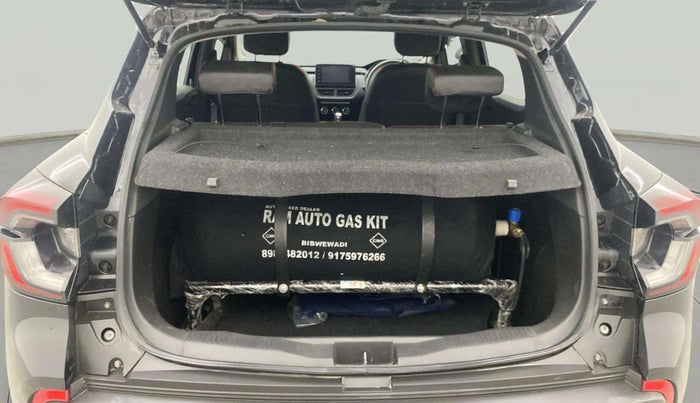 2023 Renault Kiger RXZ AMT, CNG, Automatic, 26,684 km, Boot Inside