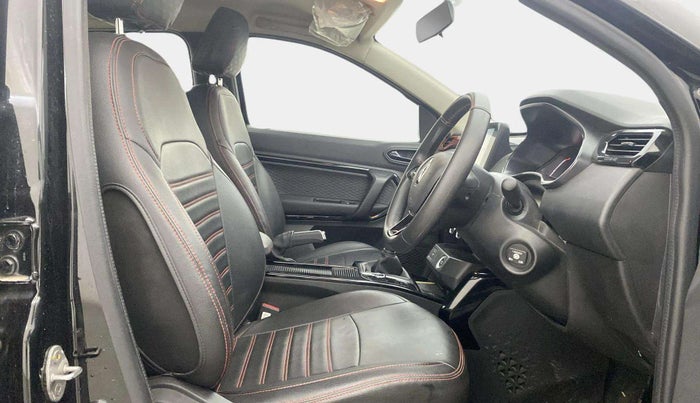 2023 Renault Kiger RXZ AMT, CNG, Automatic, 26,684 km, Right Side Front Door Cabin