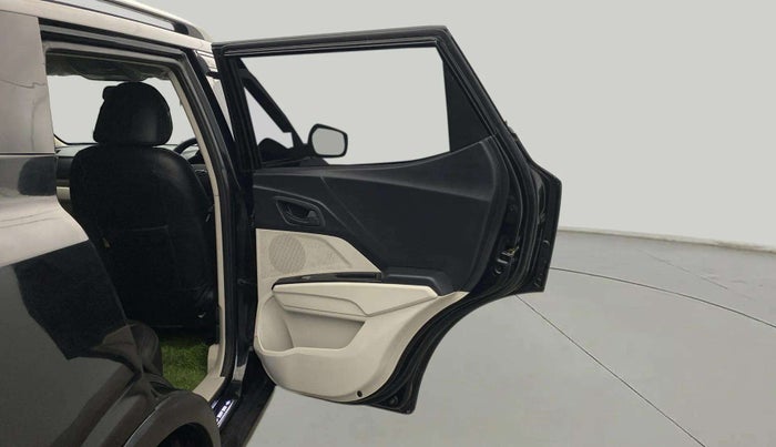 2021 Mahindra XUV300 W4 1.2 PETROL, Petrol, Manual, 26,387 km, RHS Rear Door