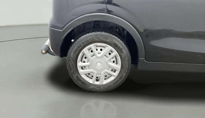 2021 Mahindra XUV300 W4 1.2 PETROL, Petrol, Manual, 26,387 km, Right Rear Wheel