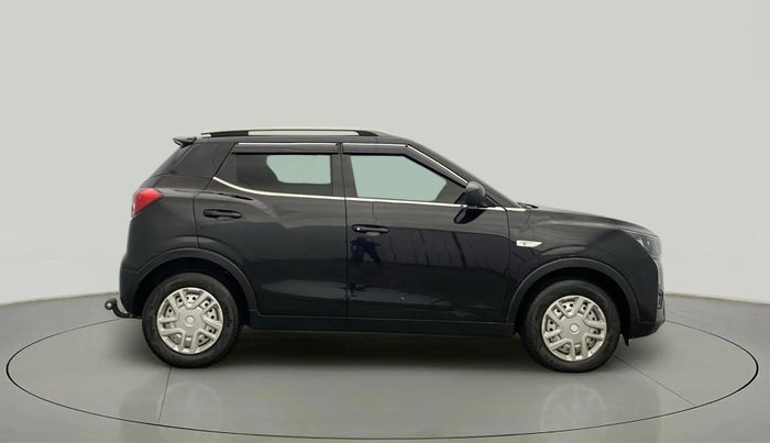 2021 Mahindra XUV300 W4 1.2 PETROL, Petrol, Manual, 26,387 km, Right Side View