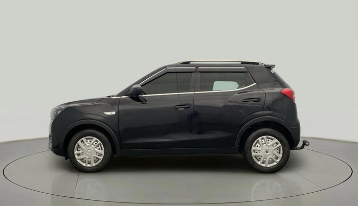 2021 Mahindra XUV300 W4 1.2 PETROL, Petrol, Manual, 26,387 km, Left Side
