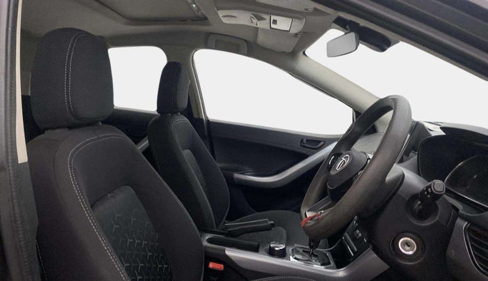 2022 Tata NEXON XMA SUNROOF DIESEL, Diesel, Automatic, 42,338 km, Right Side Front Door Cabin