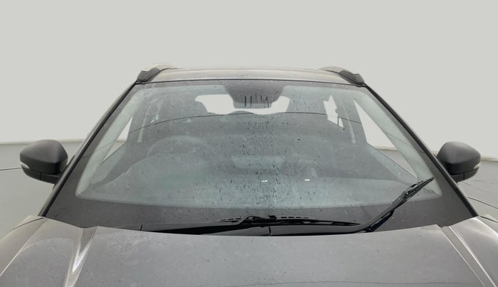 2022 Tata NEXON XMA SUNROOF DIESEL, Diesel, Automatic, 42,338 km, Front Windshield