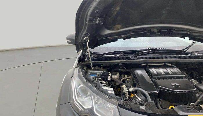 2022 Tata NEXON XMA SUNROOF DIESEL, Diesel, Automatic, 42,338 km, Engine View - Right