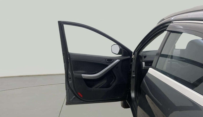 2022 Tata NEXON XMA SUNROOF DIESEL, Diesel, Automatic, 42,338 km, LHS Front Door